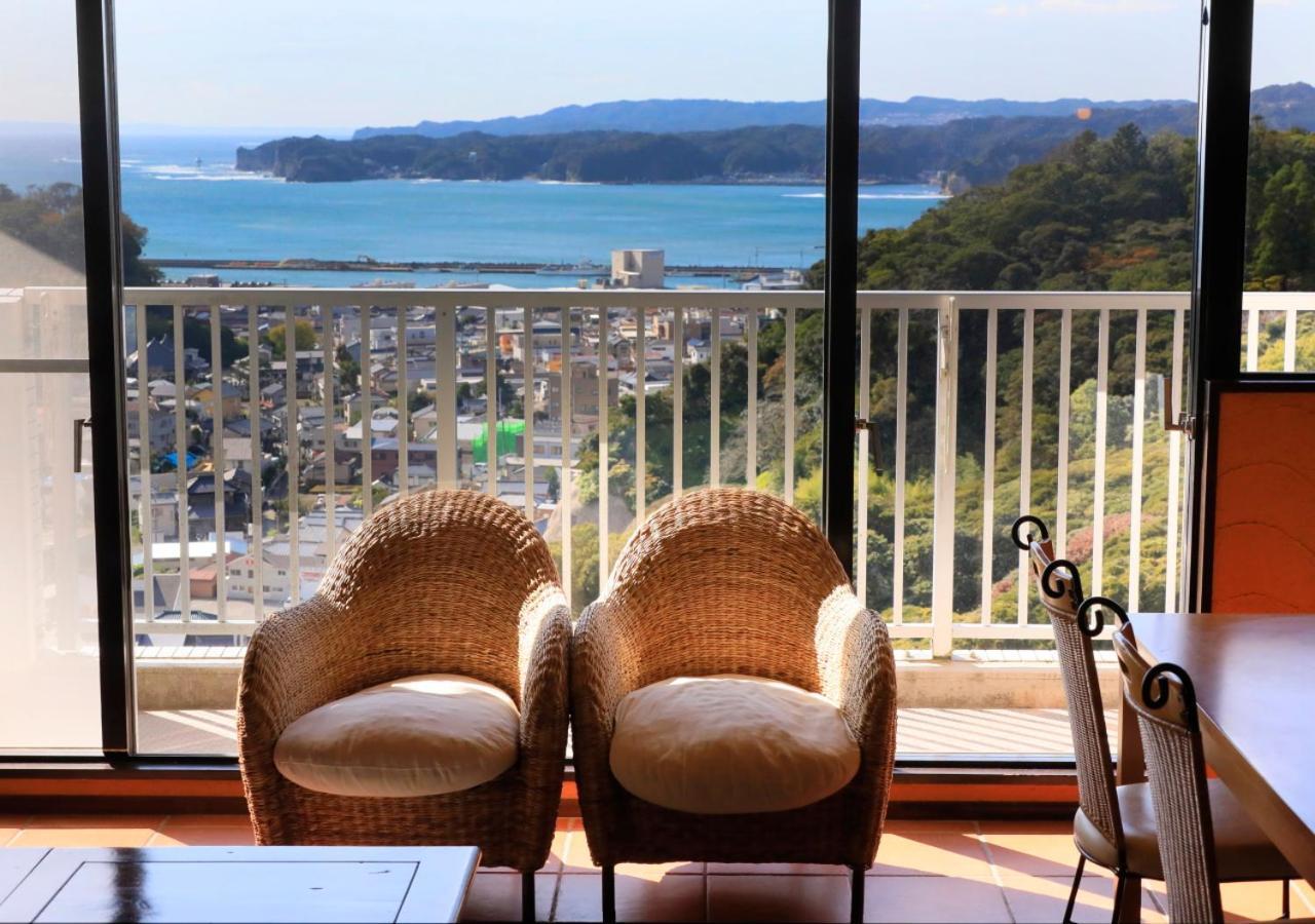 Katsuura Hilltop Hotel & Residence Exterior foto
